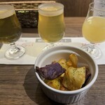 クラフトパブ ブライアンブルー - 飲み比べ　ポテトフライ