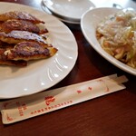 中華料理 龍 - 焼餃子とヤキソバ