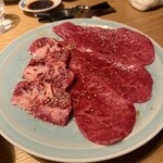 TANAKA YAKINIKU RESTAURANTE - 