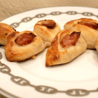 ピエール・ガニェール パン・エ・ガトー_0