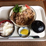レストハウス キング - 特等席で！いつも綺麗に盛ってますね〜