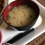 レストハウス キング - 味噌汁も美味しい