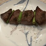 和風もつ料理 あらた - 『ハツの塩焼き』