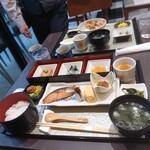 魚とごはん ますよね - 