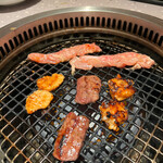 名物生タン焼肉エクボ - ホルモン系大好き