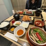 とんかつ 鶴群 - 