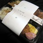 まるう - ミンチかつ弁当720円＋コロッケ120円