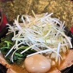 家系ラーメン たつ家 - 