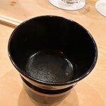 鮨 しゅん輔 - 真鯛の骨出汁の潮汁