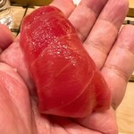 鮨 しゅん輔 - 背ナカの中トロ