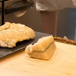 鮨 しゅん輔 - 子持ち昆布の粕漬け。これもお酒を呼びました