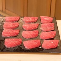 鮨 しゅん輔 阿佐ヶ谷 - 背ナカの中トロ。大間産です