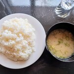 Steak&Wine Vabene Forte店 - 白飯、味噌湯