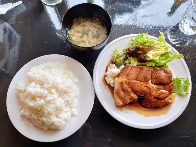 和歌山の食事 和歌山市ランチ#和歌山ランチ 🏠🍴お食事処 よしの 🌼和歌山県