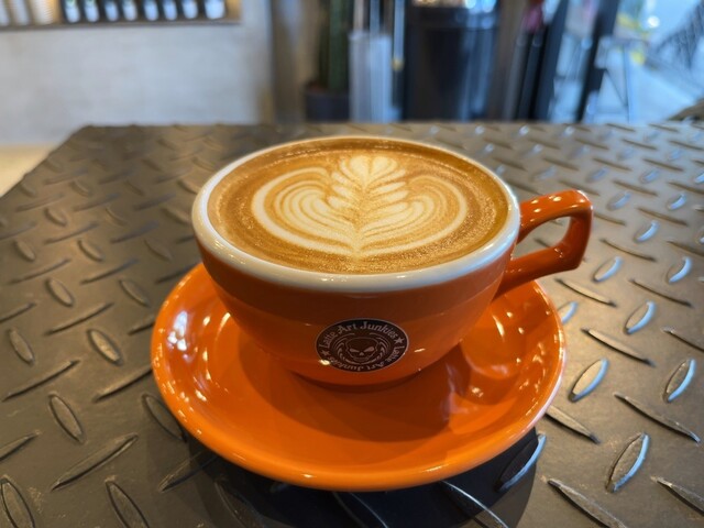 Latteart Junkies Roastingshop 堀川本店 (ラテアート Latteart Junkies Roastingshop 堀川本店 (ラテアート