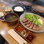 鉄板肉食堂 日々 - 