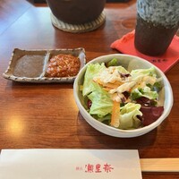 横浜瀬里奈 ステーキドーム - 