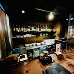 馬耳東風 - カウンター席はご主人が炭火で焼いてる姿を見れる特等席！