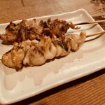 馬耳東風 - かわ　180円　はしのカリッとした所が美味しい