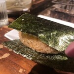 いろり焼の店 田舎屋 - 海苔を巻いて頂きます♫