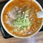 自家製麺 麺屋 虎治 - こちらは，辛味噌大盛り