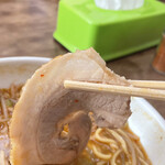 自家製麺 麺屋 虎治 - チャーシューは，２枚あります