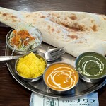ナワブ - ナワブ 八丁堀店 トゥーカリーセット 税込1,200円 バターチキンとほうれん草マッシュルームを選んで