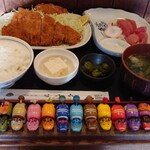 275377208 - 刺身付きロースカツ定食＋特製コロッケ