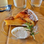 ル トレッフル - 紅玉林檎と自家製キャラメルのタルト