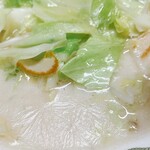 ちゃんぽん亭 一天愛 - 野菜少なめちゃんぽん  ¥770  スープの膜わかる?!