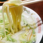 ちゃんぽん亭 一天愛 - 野菜少なめちゃんぽん  ¥770  リフトアップ