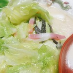 ちゃんぽん亭 一天愛 - 野菜少なめちゃんぽん  ¥770  具材たち