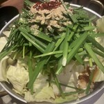 博多名物 もつ鍋 笑楽 - 