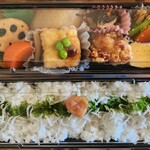 お惣菜のまつおか - 料理写真:釜揚げしらすご飯　二段弁当
