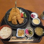 御食事処 多久膳 - アジフライとヒレカツ定食1480円