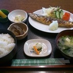 あしび - 「さんま塩焼き定食」（６５０円）
