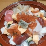 築地すし好 匠 - バラちらし 800円