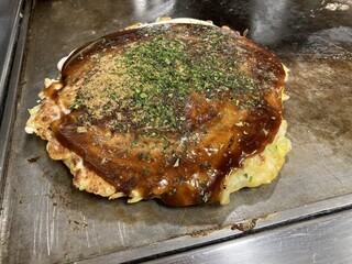  通天閣周辺のご当地グルメ！串カツやお好み焼きなど30選 [食べログまとめ] Motiv 