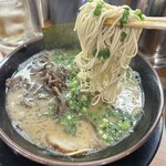 博多長浜らーめん ぼたん 大塚本店 - 