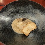 レストラン スノゥ - 「ヤスミのココチャとたばるいもんこ」。ヤスミのココチャは旨みが凄い。最も印象的な料理。