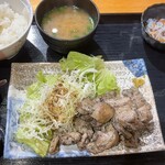 地鶏食堂じん. - 