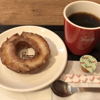 どーなっつ ROMII DONUT STORE 横浜店 （ロミー ドーナツ ストア） - 黄金町