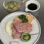 炭火焼肉 六本木 隆 - 特上ロース　¥3,680