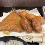 山鶴 - ミックスフライ