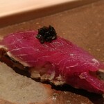 鮨 銀座 おのでら - 鰹の燻製