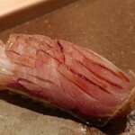 鮨 銀座 おのでら - 鰤の漬け