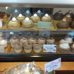 シュークリームと焼き菓子ベイクン - 