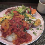 ジュイップ - 柔らか豚スネと蓮根のハーブトマト煮込み900円