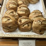 メゾンカイザー - イチジクのパン