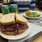 KATZ'S DELICATESSEN - 
